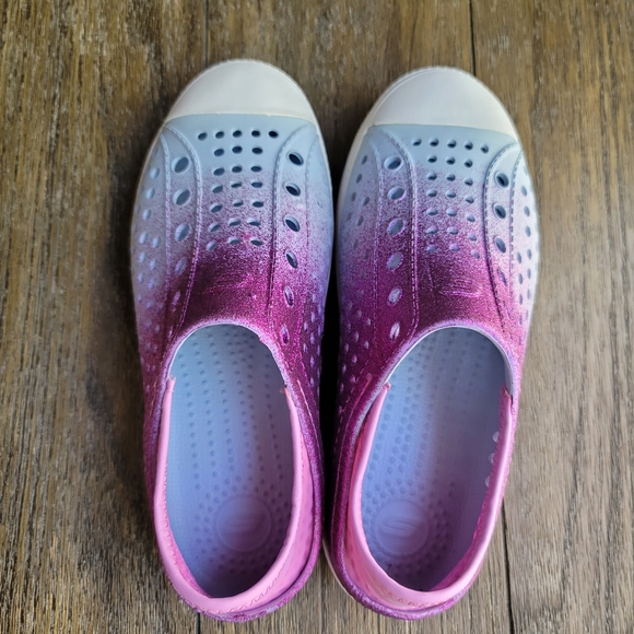 Foamies Skechers Pink and Gray Slip-On Sneakers - Picture 4 of 6